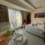 Lord Sophia Hotel